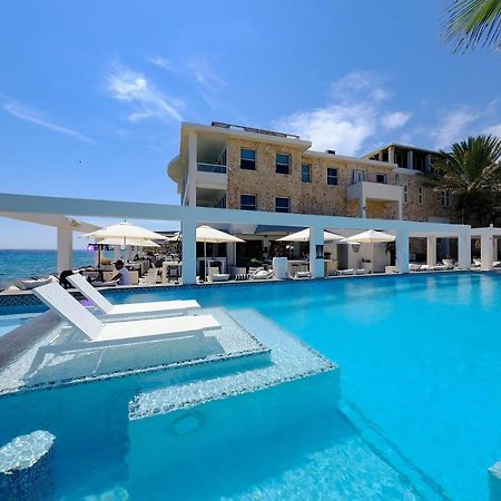 Saint Tropez Boutique Hotel วิลเลมสตัด ภายนอก รูปภาพ